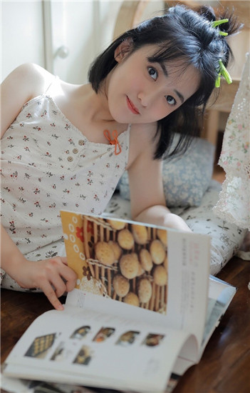 草莓香蕉榴莲丝瓜绿巨人大全app的界面截图（1）