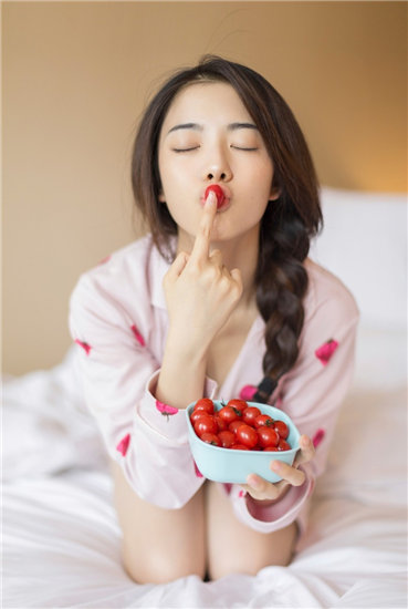 草莓丝瓜榴莲黄瓜樱桃的界面截图（1）