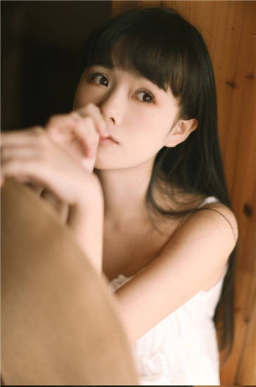 丝瓜草莓秋葵污旧版A广告的界面截图（2）