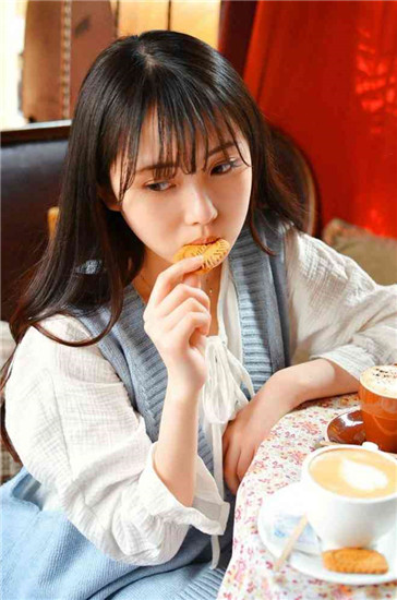 草莓丝瓜香蕉榴莲绿巨入口v.2.0.1的界面截图（2）