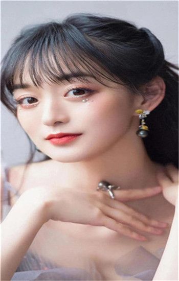 草莓樱桃丝瓜绿巨人苹果版的界面截图（1）