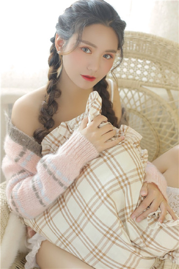 草莓榴莲香蕉向日葵蕾丝的界面截图（2）