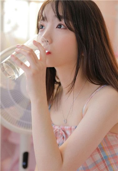 草莓芭乐秋葵鸭脖榴莲18的界面截图（1）