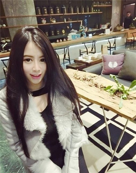 香蕉榴莲秋葵绿巨人进入的界面截图（3）