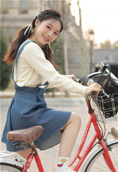 夜来香直播观看视频的界面截图（1）